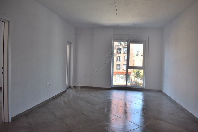 Ambient zyre me qira prane Concord Center ne Tirane